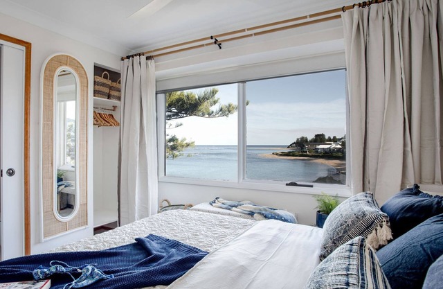 Coastelle at Blue Bay - absolute beachfront by beach stays