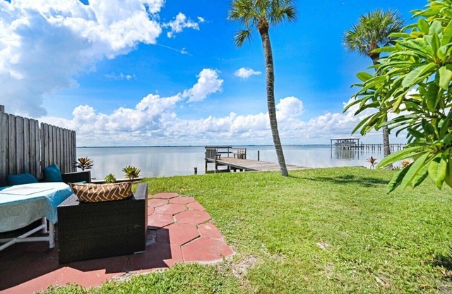 Cocoa Beach Waterfront Dream, Private Pier!