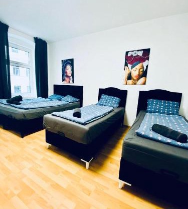 Comfy 3BR Apt for Groups, 10-Min to Währinger Park