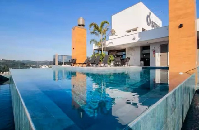 Complete Apartment 900m from Oktoberfest with Rooftop Pool, Gym and Wi-Fi