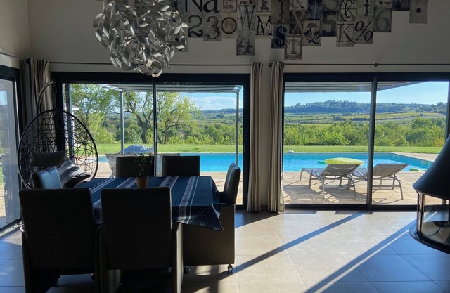 Contemporary upscale villa, heated pool with jacuzzi. Breathtaking view