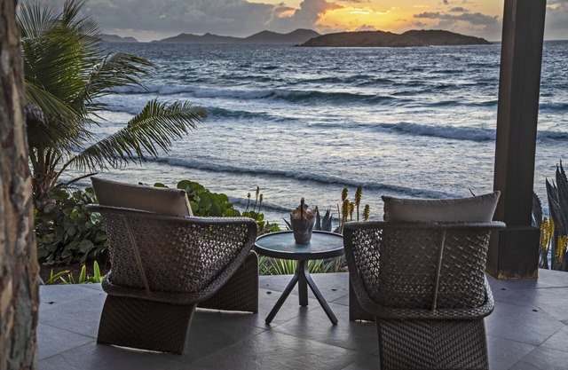 Coral Cove ~ Oceanfront Retreat