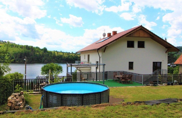 Cosy apartment for 2 guests with WIFI, pool, TV, patio and pets allowed