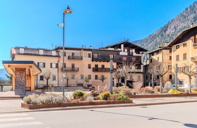 Cosy apartment for 6 guests with WIFI, TV and balcony