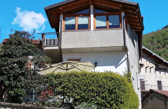 Cosy apartment for 6 people with WIFI, hot tub, TV, terrace and pets allowed