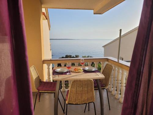 Cosy seaside family apartment Iris in Mandre