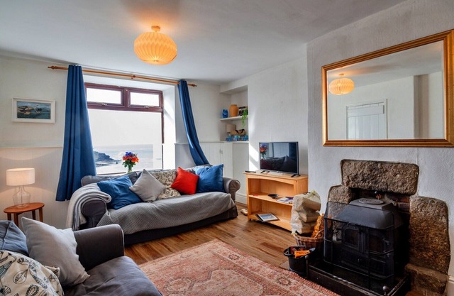 Cottage in Sennen near Sandy Beach