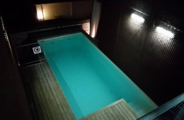 Couch in little cozy Loft for Girls /沙发 在 阁楼 里 对于 女孩