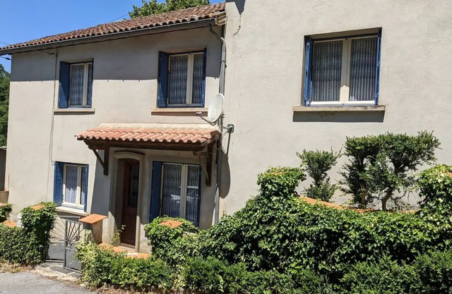 Country House – Comfort, Private Garden, and a Nature Retreat in Cambounès