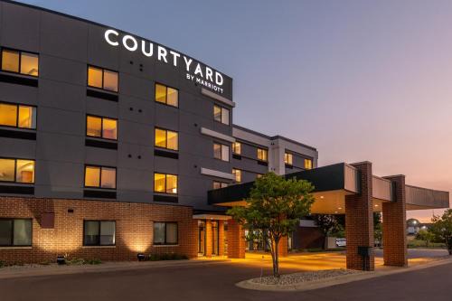 Courtyard By Marriott Sioux Falls