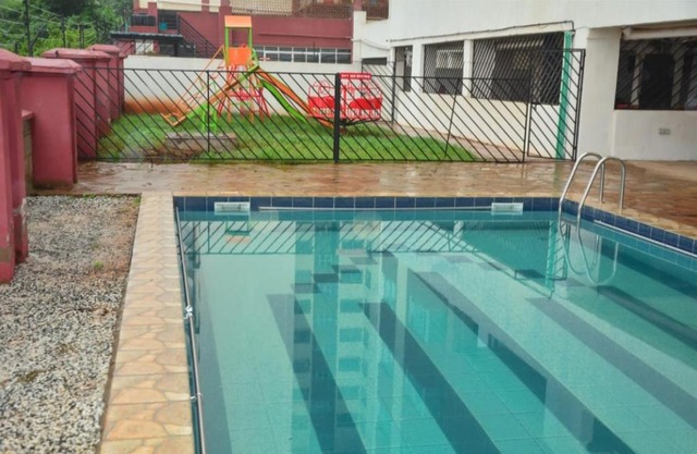Cozy 1 BR apt with free Wi-Fi, parking and pool