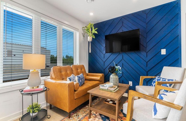 Cozy 2BR Suite w/BBQ | Close to Niagara Falls