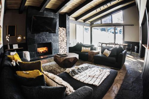 Cozy Cabin for 6 - Near Canyon Lodge & Slopes