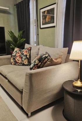 Cozy Home Deca Clark