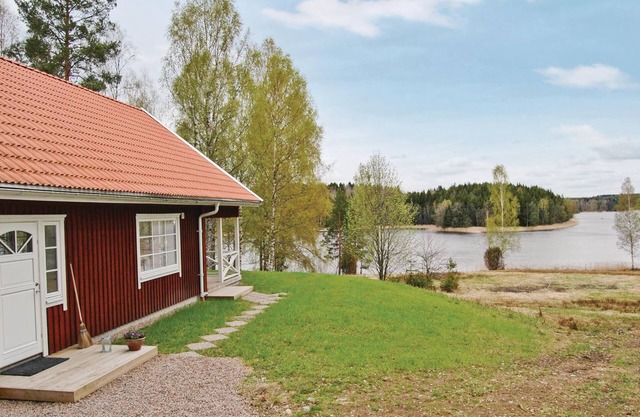 Cozy home in Karlstad with WiFi