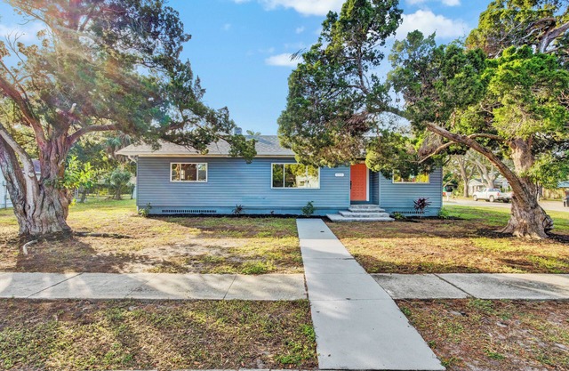 Cozy Retreat near Anna Maria, IMG, and More