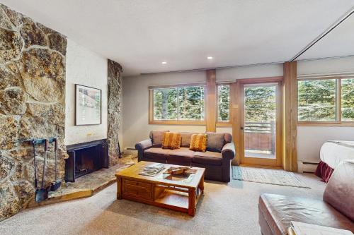 Cozy Slopeside Condo