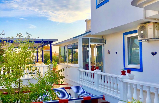 Cunda Ada Kızı Otel