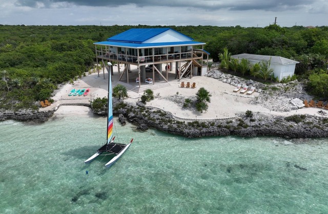 Da'Beach Cartell - Luxurious BRAND NEW build on your own PRIVATE Caribbean Beach