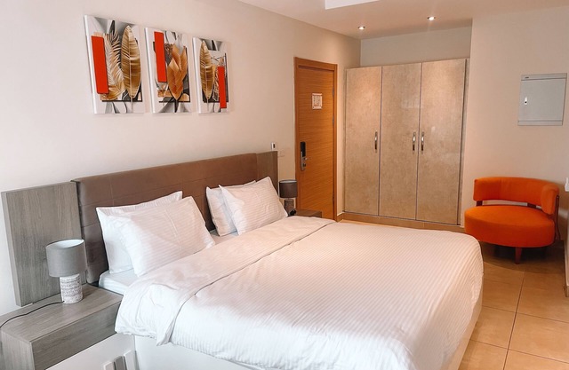 Dazzling studio near Airport