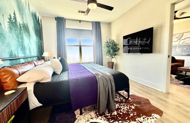 Deep Ellum Redefined/Come Stay/Free Parking/King Bed/Walk to The Factory