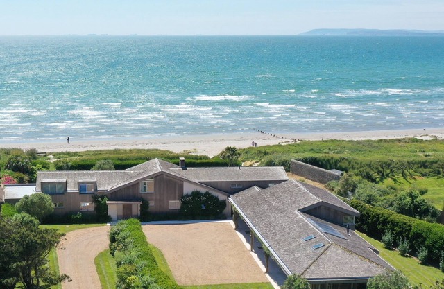 Delta · Vegan Seafront Retreat in West Wittering, Vegan Retreat with Yoga Studio in West Wittering