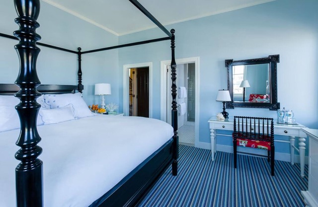 Deluxe King Town Side | Congress Hall