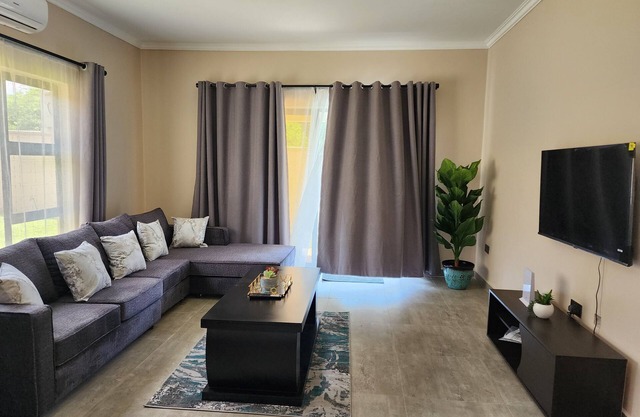 Deluxe Two-bedroom Apartment