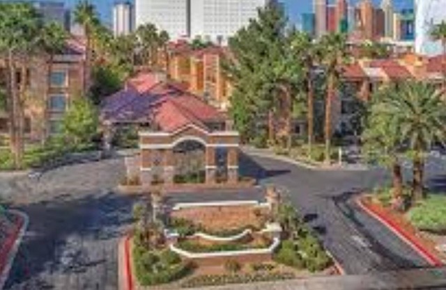Desert Rose 2 Bedroom! Experience Las Vegas!