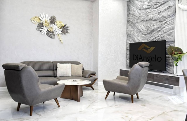 DiAngelo Guesthouse|Room 24