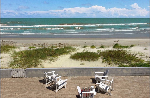 DIRECT OCEAN FRONT HOME SLEEPS 14- HUGE OCEANFRONT PATIO NEAR FLAGLER AVE!