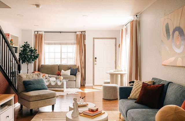 Dog-friendly townhome with private hot tub & cornhole - walk to dining