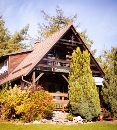 Dom Zielarki z widokiem na jezioro, sauna, balia
