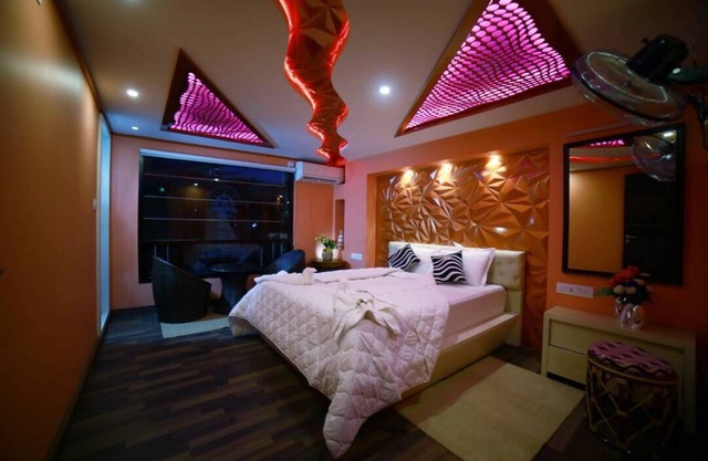 Double Decker Houseboat
