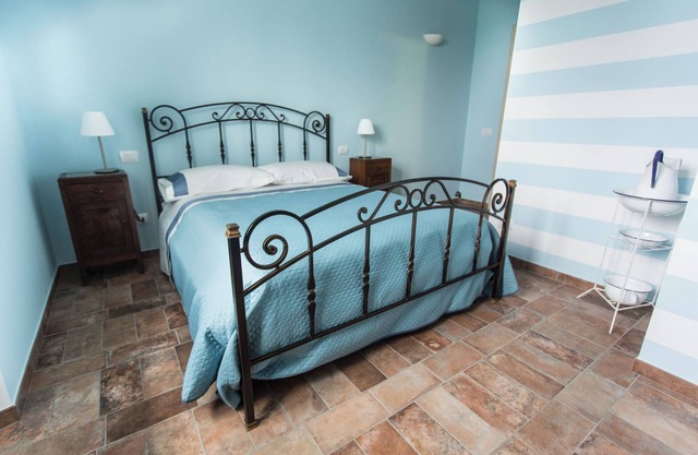 double room with additional bed