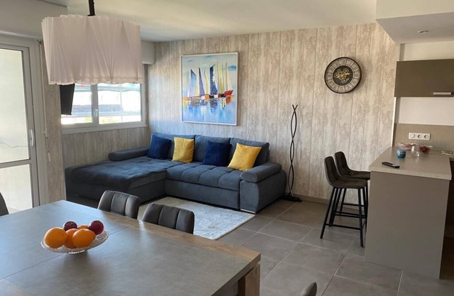 Duplex Cosy et Calme à 7 Minutes de la Plage