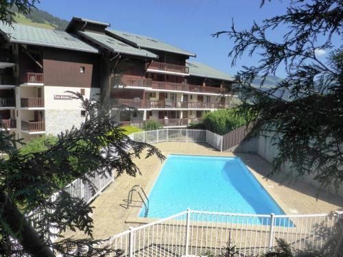 Duplex spacieux 6 pers. au cœur du village, proche des pistes, piscine l'été, équipements complets - FR-1-342-217