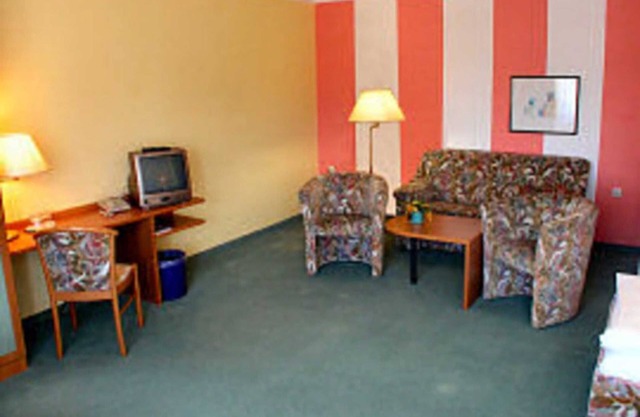 DZ 104 - Family run hotel with restaurant