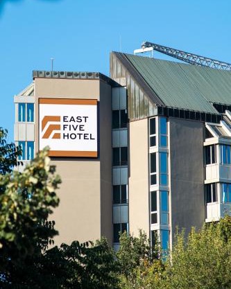 East Five Hotel