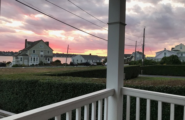 Easton's Point Modern & Bright Home- Now Available 2025 - June thru Labor Day