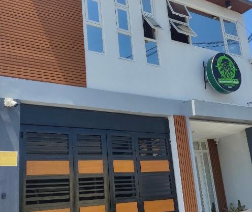 Eddie's Value Room for Practical Group Stay in downtown San Fernando