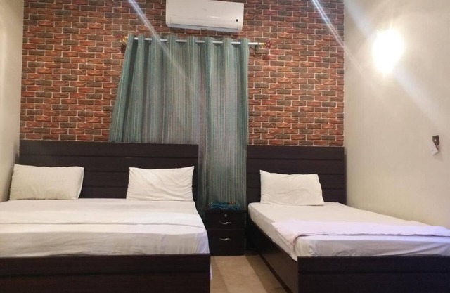 Elegant Guest House Karachi