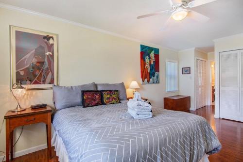 Elegant Retreat Close to Beach & Arts District