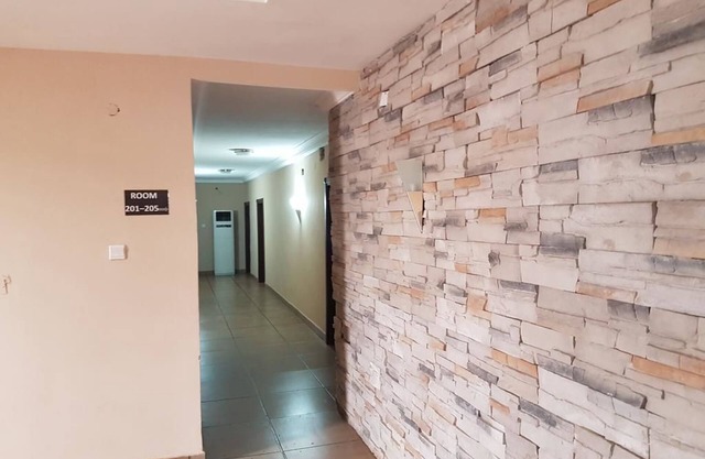 Emzrel Hotel & Suites