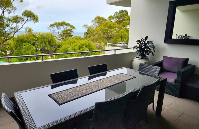 Enjoy life luxuries with this coastal getaway