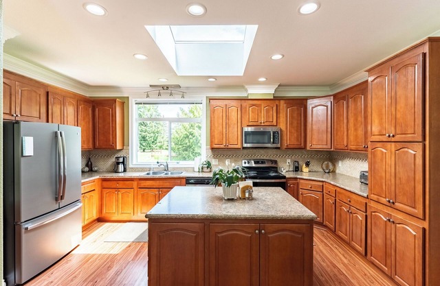 Entire three bedroom rambler. Sleeps 8 in four separate rooms. 5 private acres.