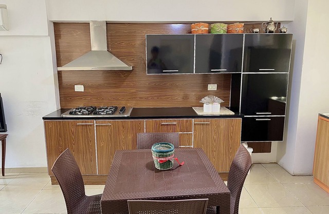 Excellent apartment, private parking