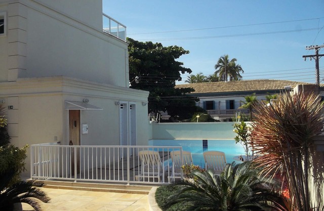 Exclusive triplex house in a gated community with sea views