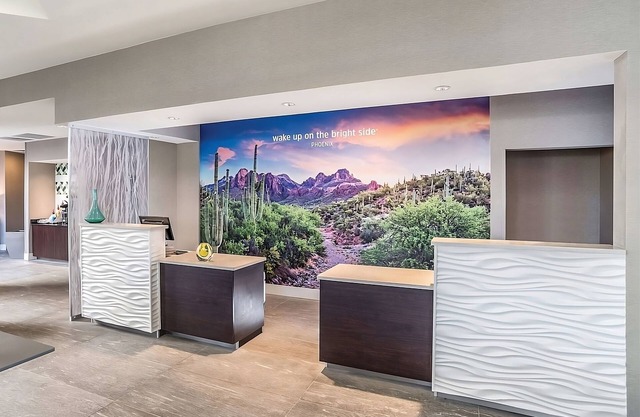 Explore Arizona! 3 Great Units, Free Breakfast, Free Parking, Pool