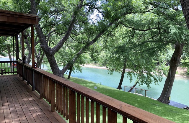 Extended Stay Discounts - Luxury Guadalupe Riverfront Home!